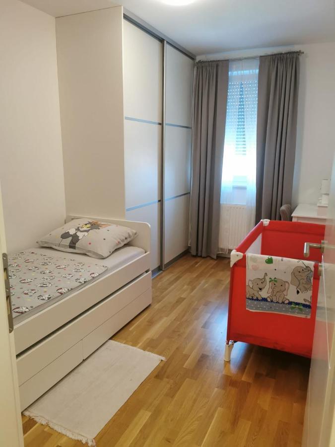 זאגרב Eurorail Logistics Apartment מראה חיצוני תמונה